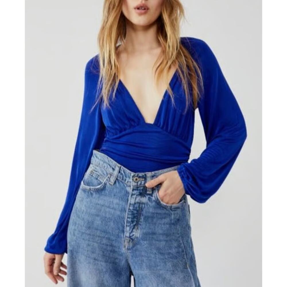Free People Women's Intimately Blue V Neck Long Sleeves Bodysuit Size Medium